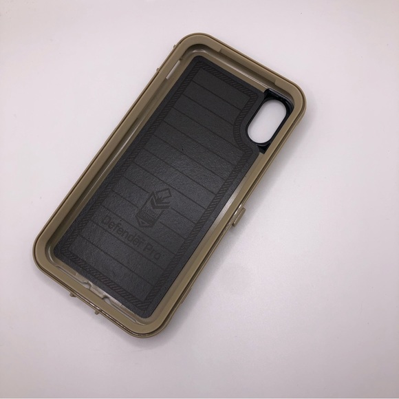 New OtterBox Defender Series Screenless Case for iPhone X & Xs with original box - Picture 7 of 11